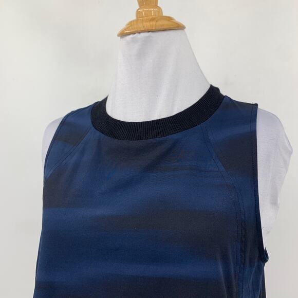 Athleta Tank Top Womens M Medium Navy Black Zephyr Printed Sleeveless Crew Neck - Picture 3 of 13